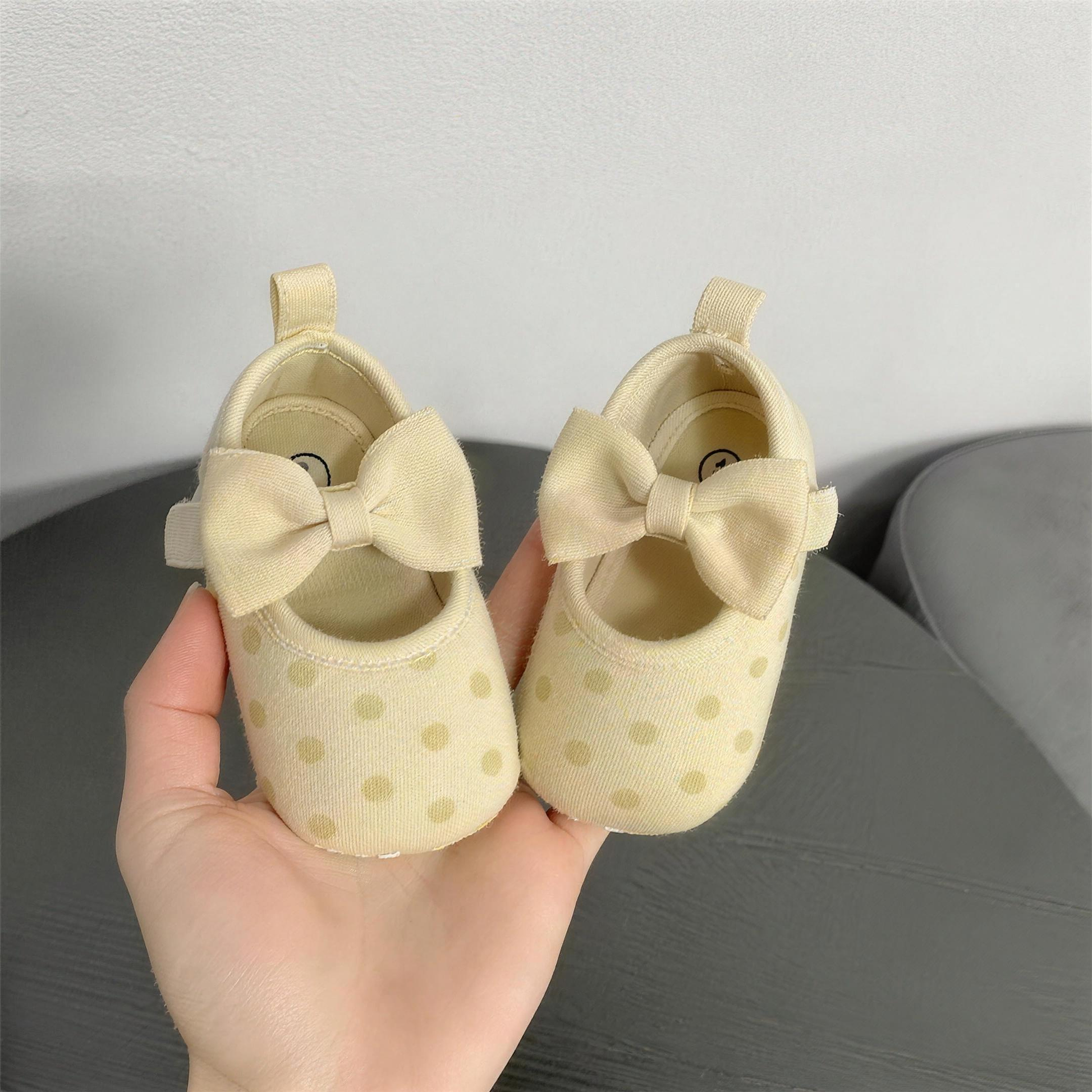 Gold Heart Bow Shoes - lifestyle photo