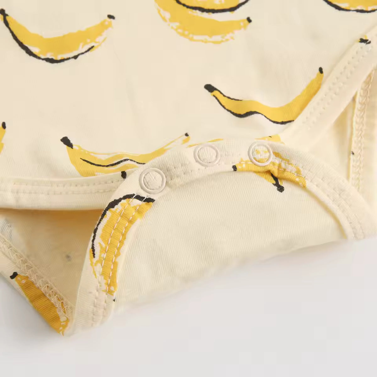 Banana Print Bodysuit Set - snap closure detail