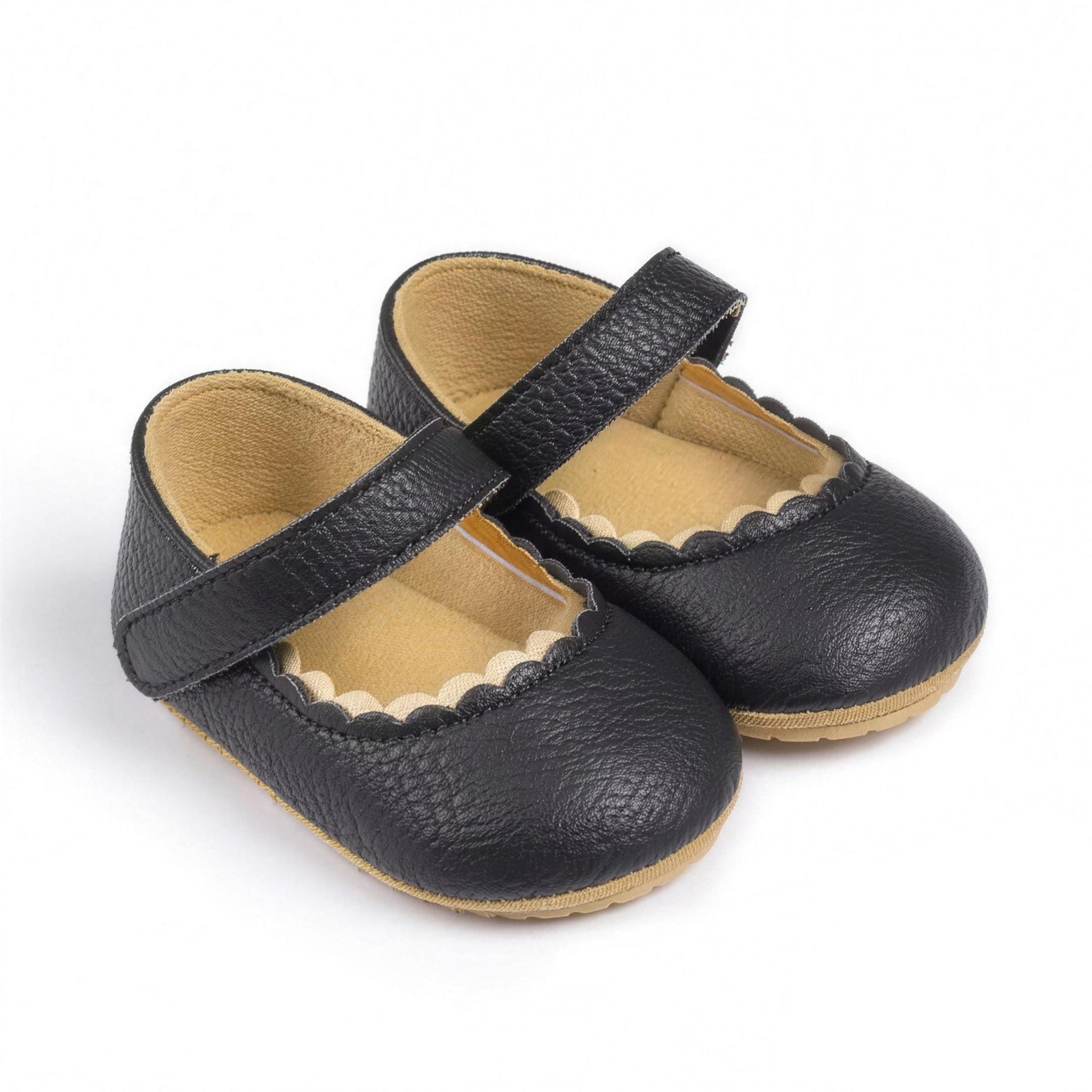 Scalloped Mary Jane - Black - professional product photo on white background