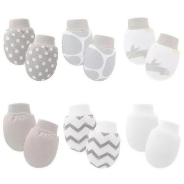 Cloud Mitten Set - professional studio photo
