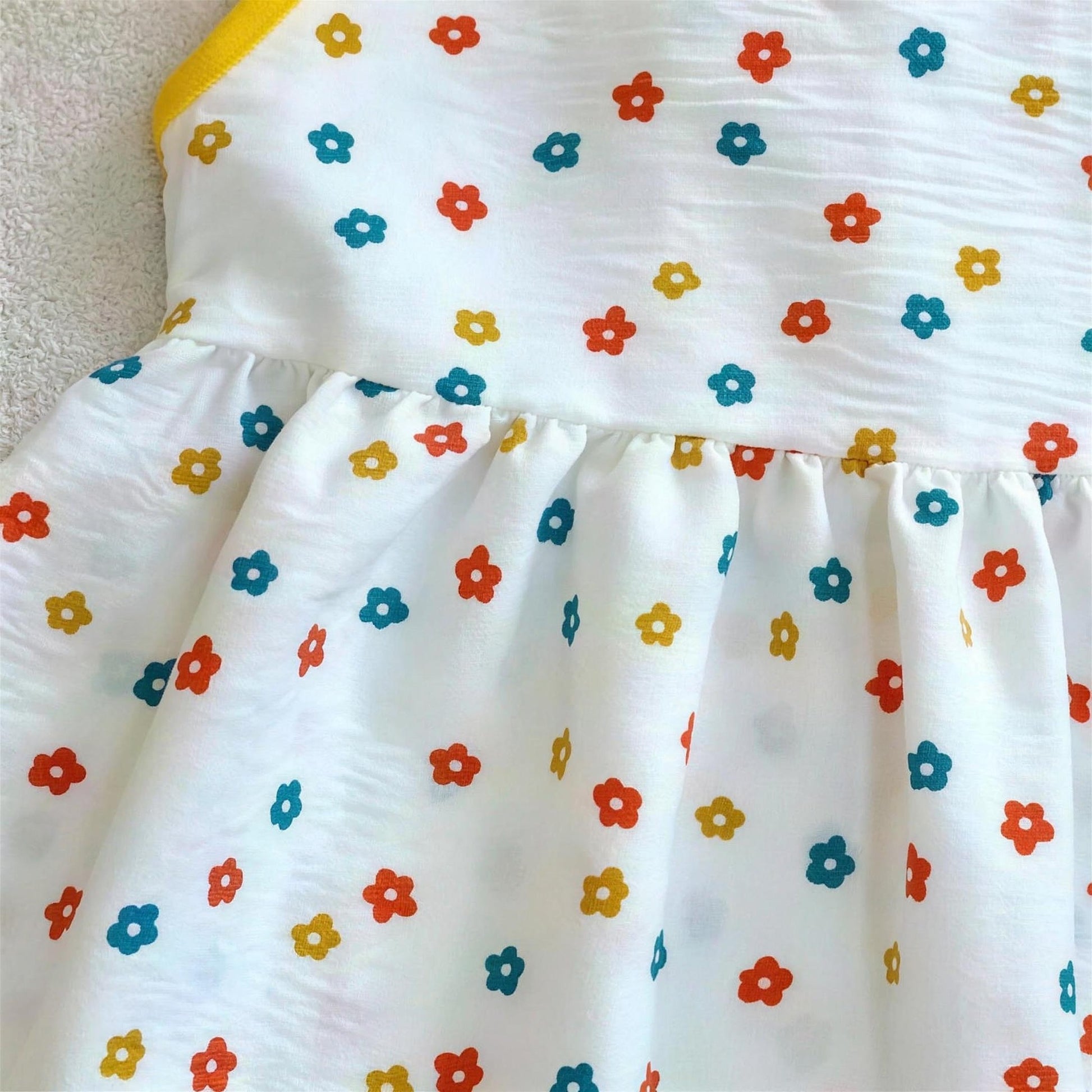 Confetti Floral Dress - fabric print detail view