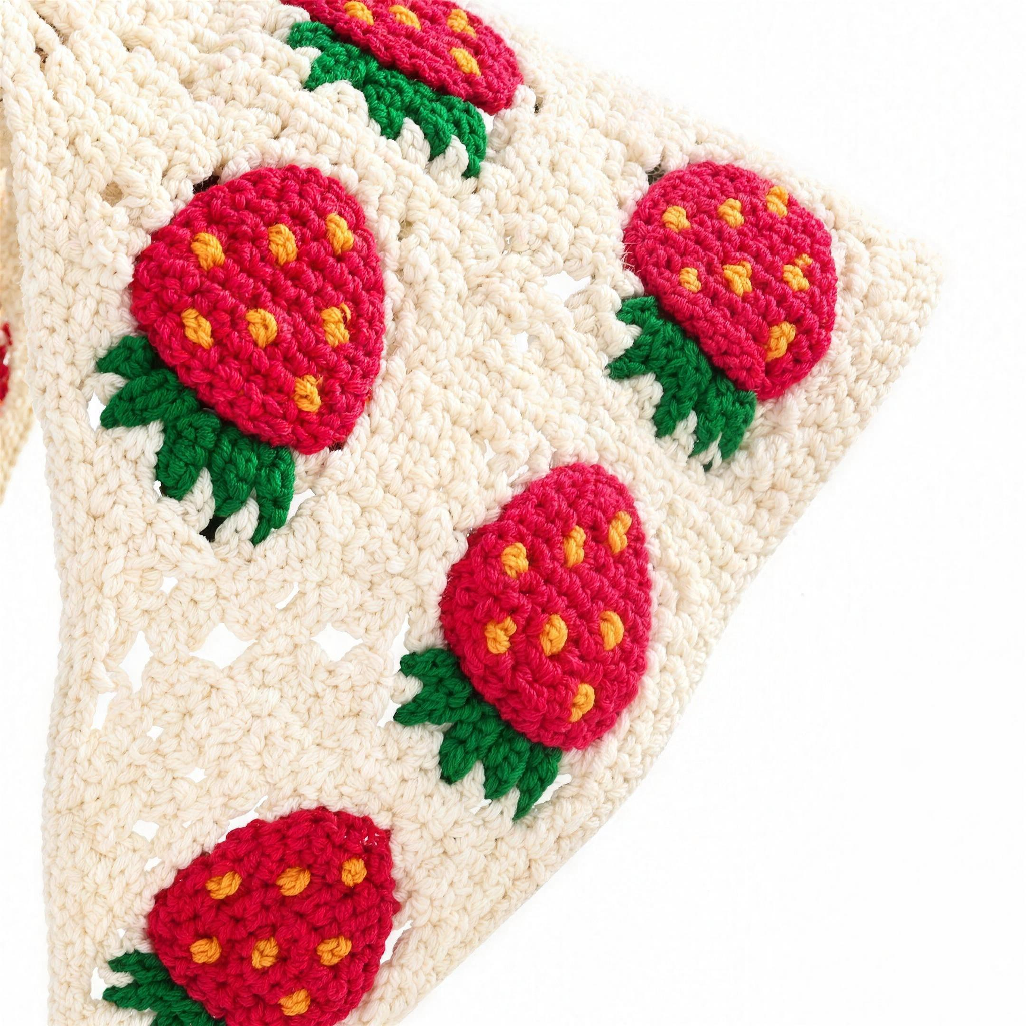 Crochet Strawberry Daisy Bonnet - Cream Strawberry - detail