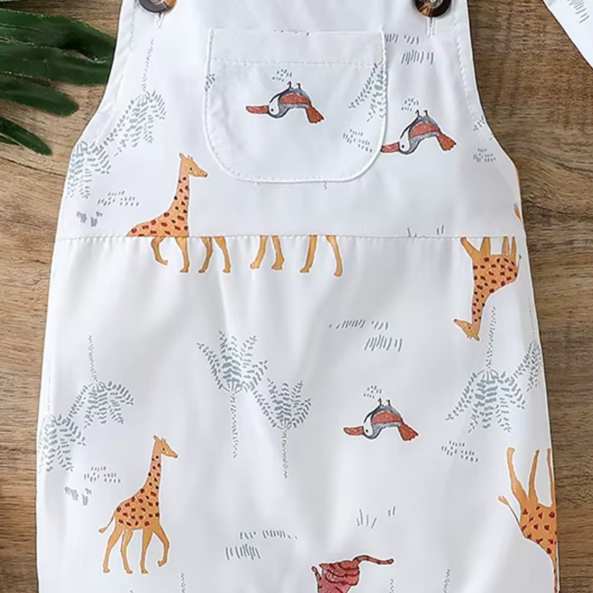 Giraffe Safari Overall Set - overalls print detail