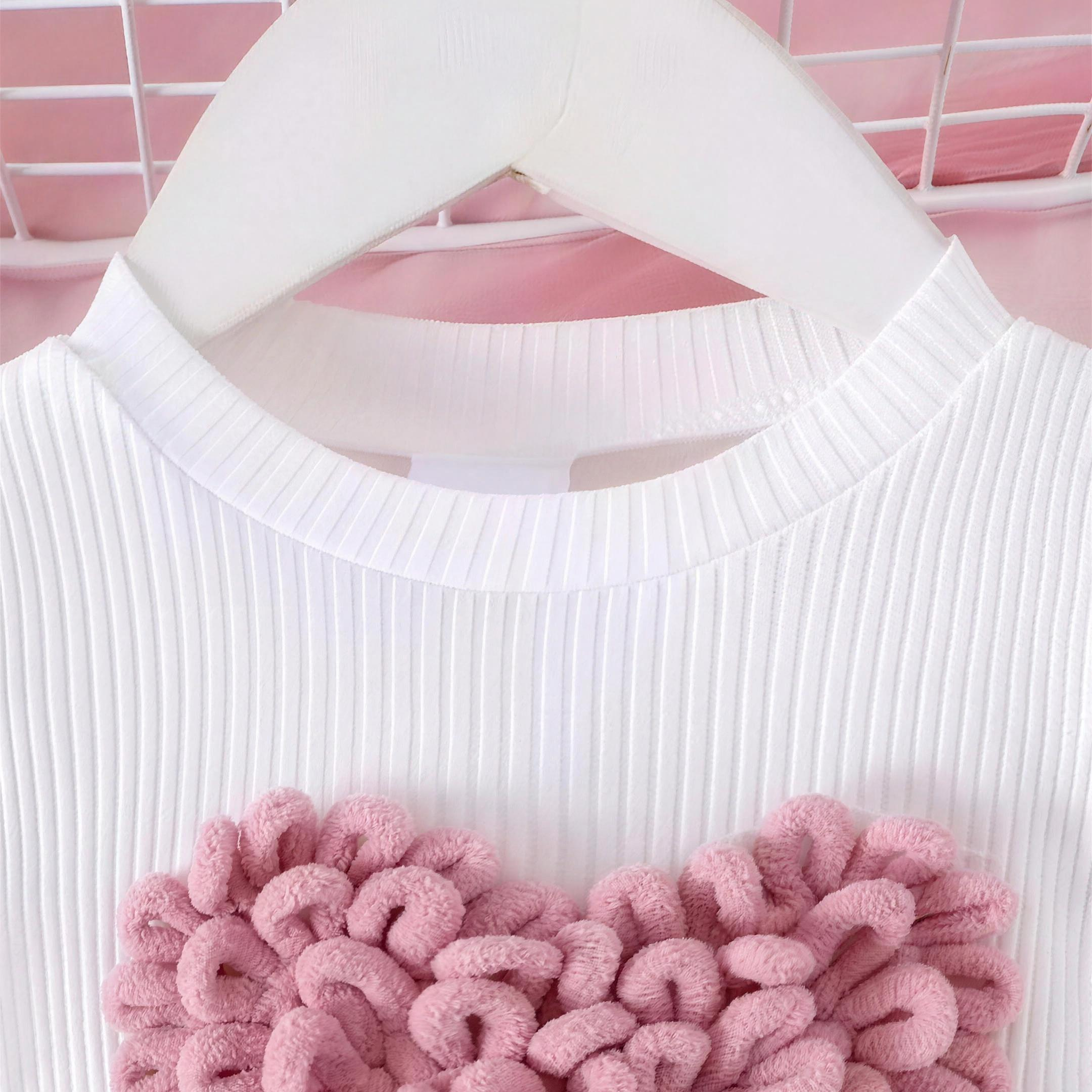 Chenille Heart Bow Skirt Set - heart detail