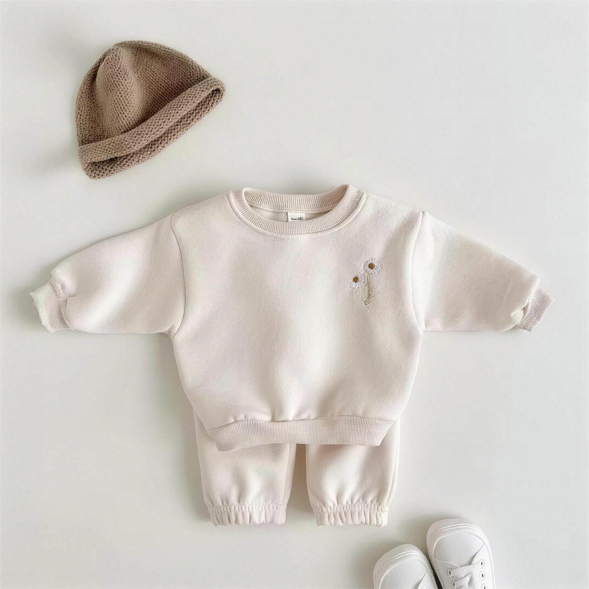 Daisy Embroidered Fleece Set - additional photo