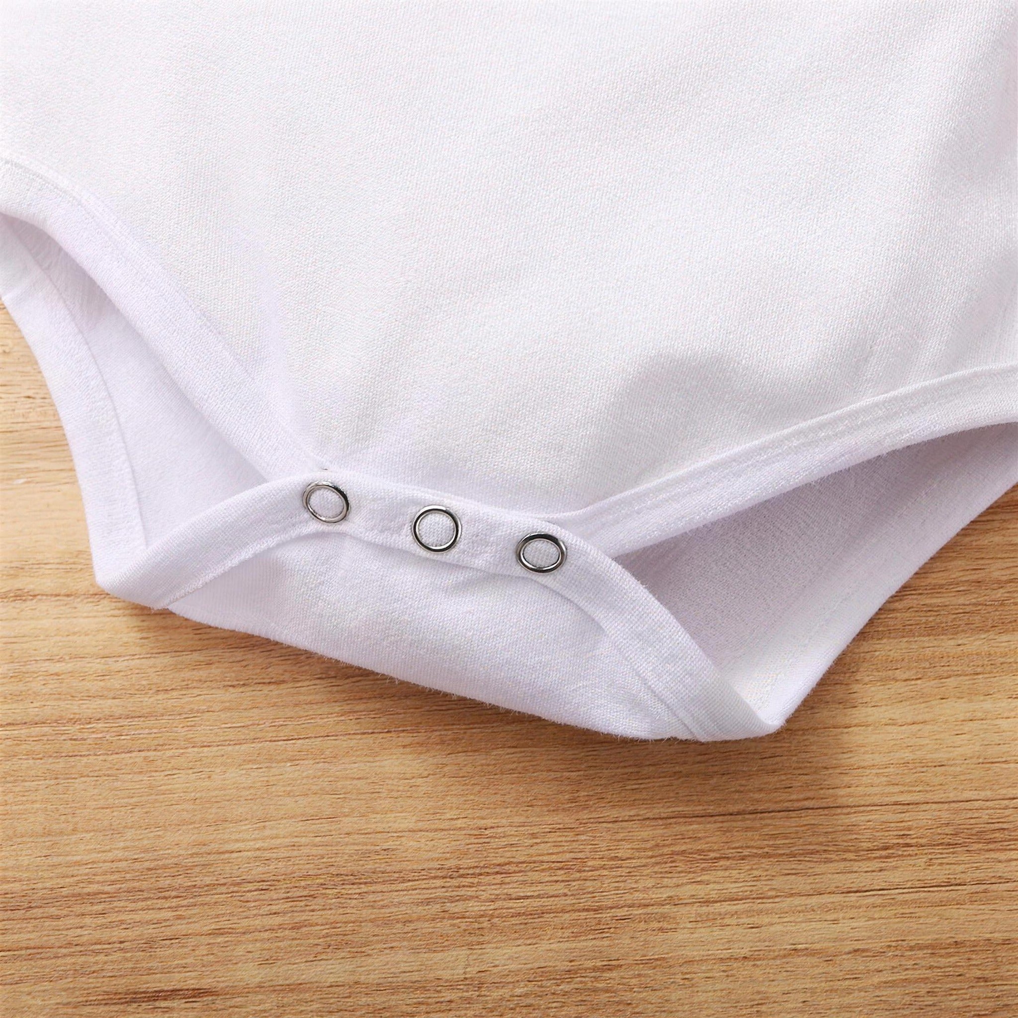 Polka Heart Bodysuit Set - bodysuit snap closure detail view