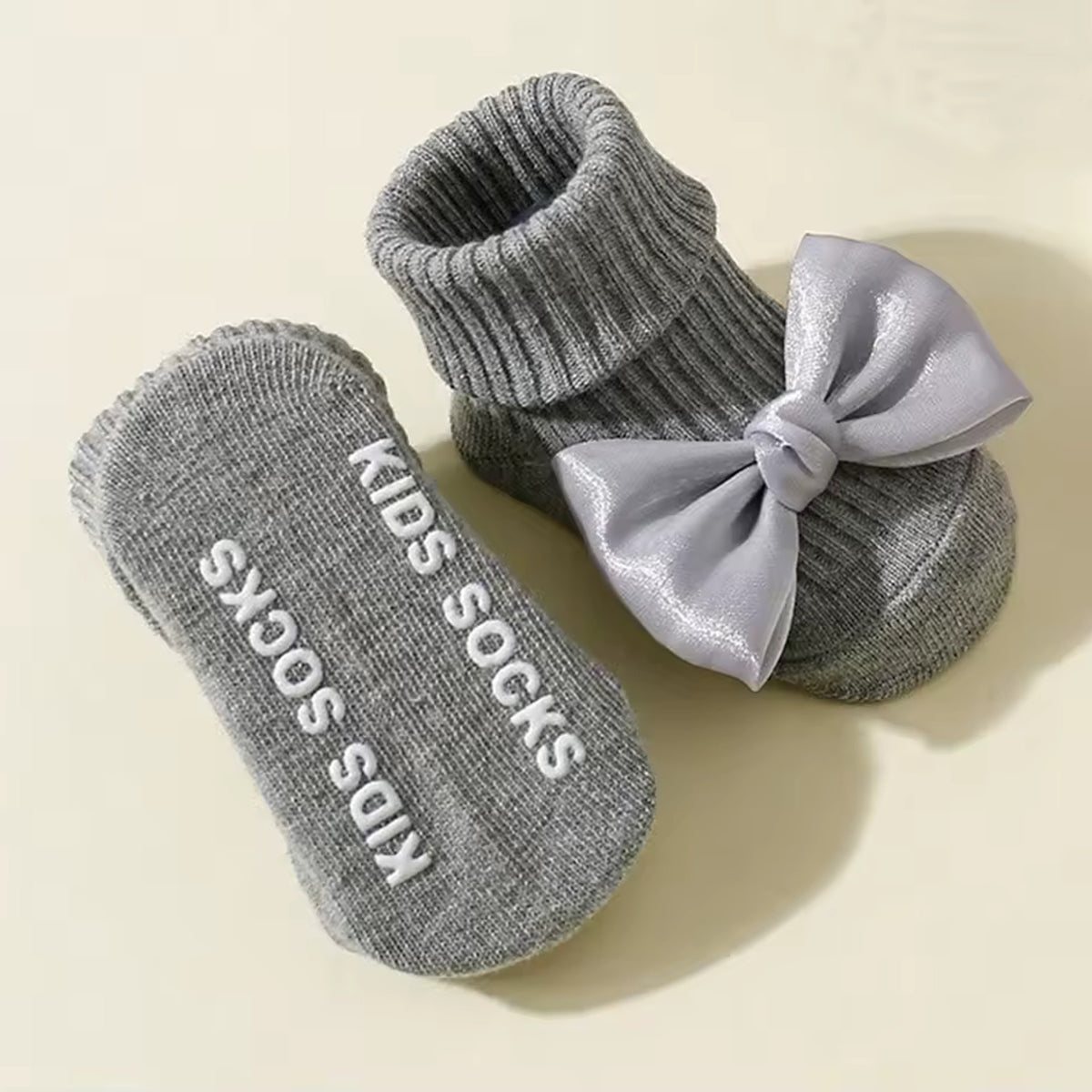 Ribbed Bow Ankle Socks - Classic Set Grip Sole Detail