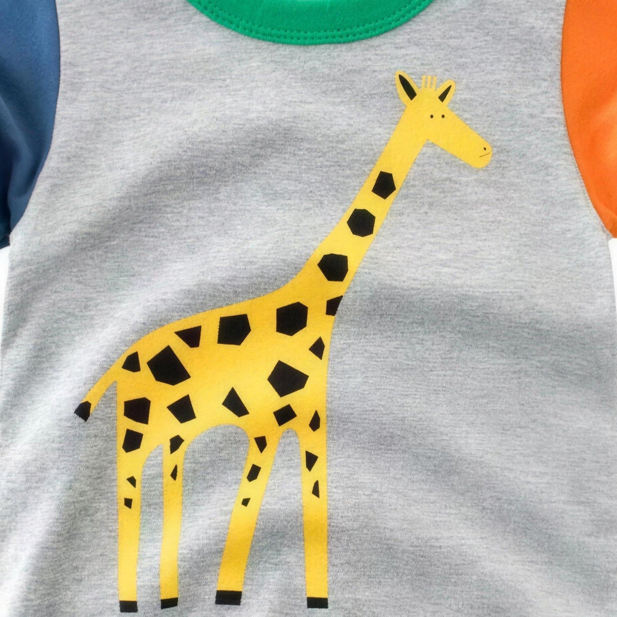 Spotted Giraffe Tee - graphic detail view